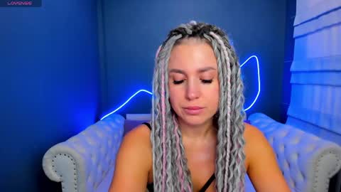 Snapshot of roxy_mars chatting on 04/09/26, 01:49 Roxy online show from 04/09/26, 01:49