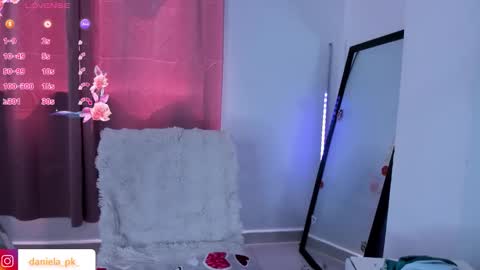 Snapshot of roxy_pk_ chatting on 03/07/26, 02:58 R O X Y online show from 03/07/26, 02:58