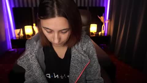 Snapshot of roxy_rayy chatting on 12/05/24, 08:55 roxy_rayy online show from 12/05/24, 08:55