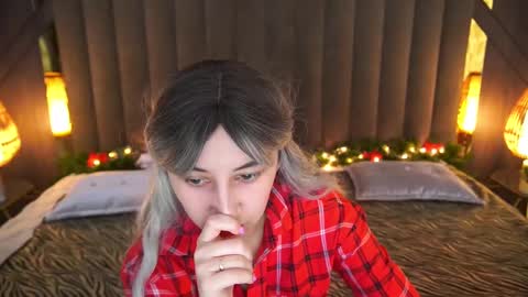 Snapshot of roxy_rayy chatting on 12/29/24, 01:38 roxy_rayy online show from 12/29/24, 01:38