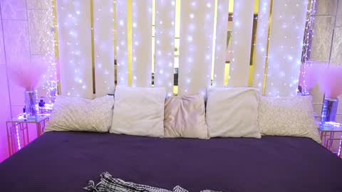 Snapshot of roxy_rayy chatting on 03/09/25, 07:15 roxy_rayy online show from 03/09/25, 07:15