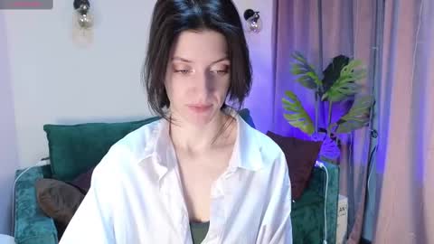 Snapshot of roxy_riot_ chatting on 02/14/25, 01:23 roxy_riot_ online show from 02/14/25, 01:23