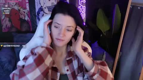 Snapshot of roxy_riot_ chatting on 02/21/25, 01:22 roxy_riot_ online show from 02/21/25, 01:22