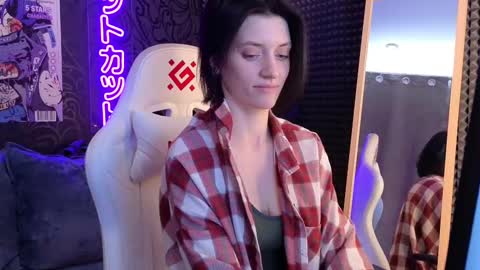 Snapshot of roxy_riot_ chatting on 02/21/25, 07:34 roxy_riot_ online show from 02/21/25, 07:34