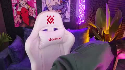 Snapshot of roxy_riot_ chatting on 02/22/25, 07:34 roxy_riot_ online show from 02/22/25, 07:34