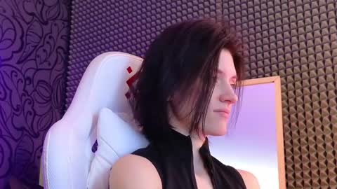 Snapshot of roxy_riot_ chatting on 02/23/25, 07:33 roxy_riot_ online show from 02/23/25, 07:33