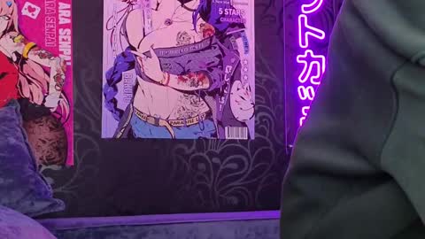 Snapshot of roxy_riot_ chatting on 03/01/25, 04:47 roxy_riot_ online show from 03/01/25, 04:47