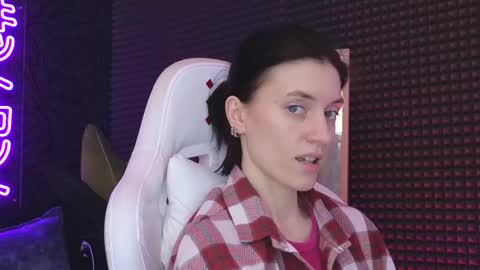 Snapshot of roxy_riot_ chatting on 03/03/25, 07:32 roxy_riot_ online show from 03/03/25, 07:32