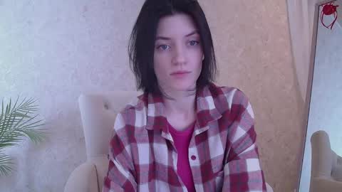 Snapshot of roxy_riot_ chatting on 03/04/25, 01:23 roxy_riot_ online show from 03/04/25, 01:23