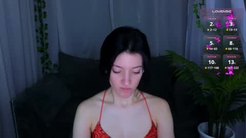 Snapshot of roxy_riot_ chatting on 11/07/25, 01:27 roxy_riot_ online show from 11/07/25, 01:27