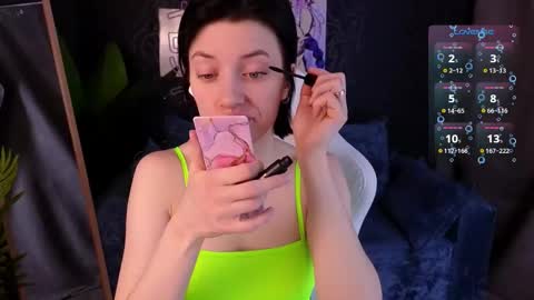 Snapshot of roxy_riot_ chatting on 02/04/26, 01:33 roxy_riot_ online show from 02/04/26, 01:33