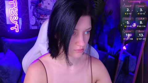 roxy_riot_ online show from 04/10/26, 01:55