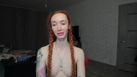 Roxy online show from 03/11/25, 01:05