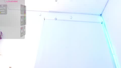 Snapshot of roxy_stone1 chatting on 09/20/25, 07:26 roxy_stone1 online show from 09/20/25, 07:26