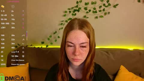 Snapshot of roxy_sunny chatting on 10/29/25, 09:22 Roxy GMT2 Mon 10 AM - 4 PMTue 10 AM - 4 PM Wed 10 AM - 4 PM Sat 10 AM - 4 PM Sun 10 AM - 4 PM. online show from 10/29/25, 09:22