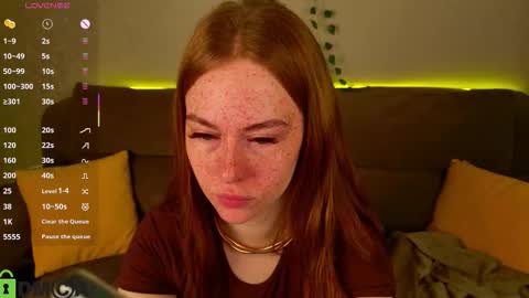 Snapshot of roxy_sunny chatting on 11/15/25, 09:28 Roxy GMT2 Mon 10 AM - 4 PMTue 10 AM - 4 PM Wed 10 AM - 4 PM Sat 10 AM - 4 PM Sun 10 AM - 4 PM. online show from 11/15/25, 09:28