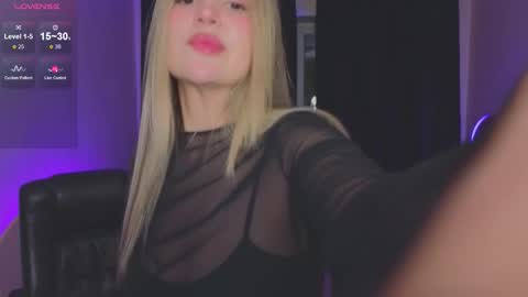 Roxy online show from 10/17/25, 09:06