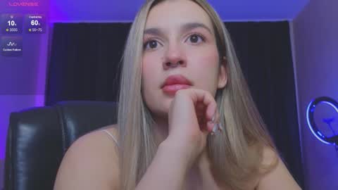 Roxy online show from 11/21/25, 08:51