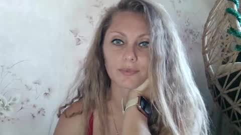 Snapshot of roxyfox18x01 chatting on 10/03/25, 07:49 roxyfox18x01 online show from 10/03/25, 07:49