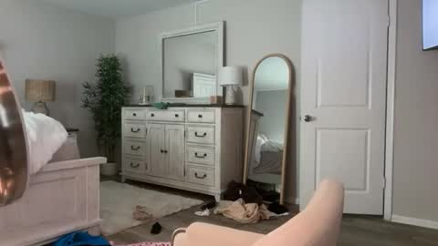 Snapshot of roxyrain2736 chatting on 01/17/26, 06:22 Roxy Rain online show from 01/17/26, 06:22