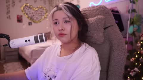 roxysuh online show from 01/12/26, 07:35