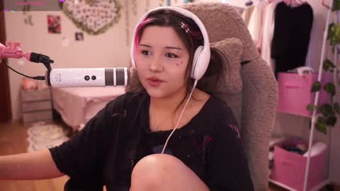 roxysuh online show from 04/04/26, 07:28