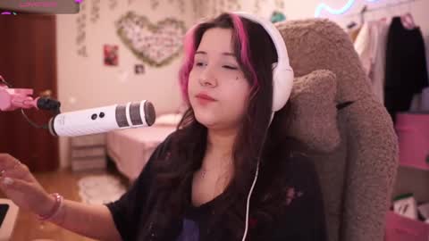 roxysuh online show from 04/06/26, 07:09