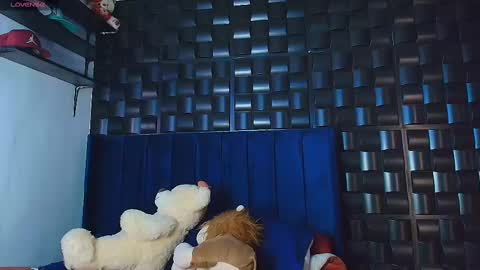 ANTONIO online show from 10/18/25, 07:25