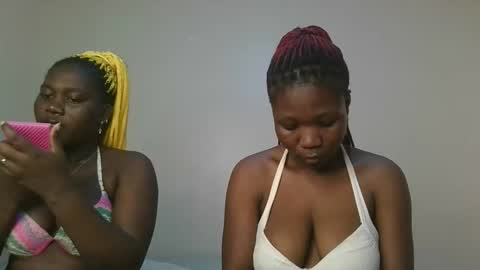 Snapshot of royal_goddes chatting on 12/21/25, 10:00 goddes online show from 12/21/25, 10:00