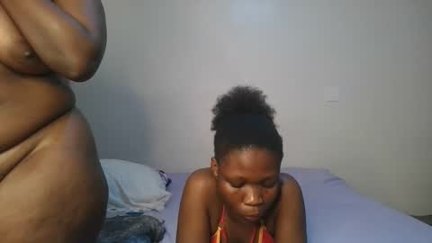 Snapshot of royal_goddes chatting on 04/01/26, 12:22 goddes online show from 04/01/26, 12:22