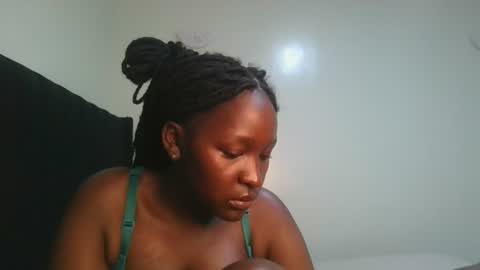 royal_goddes2 online show from 06/26/26, 03:44