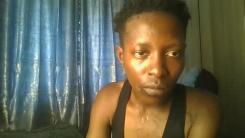 Snapshot of royal_kendrah chatting on 05/07/26, 09:36 royal_kendrah online show from 05/07/26, 09:36