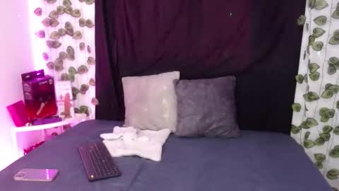 Snapshot of royalebruna chatting on 02/02/26, 04:17 Bruna Royale online show from 02/02/26, 04:17