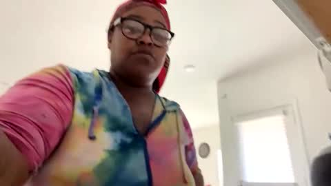 royalepryncess online show from 11/10/25, 09:36