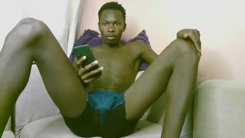 Snapshot of royalty254 chatting on 03/24/26, 07:57 royalty254 online show from 03/24/26, 07:57