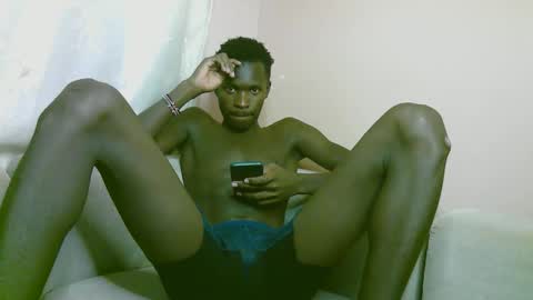 Snapshot of royalty254 chatting on 03/25/26, 09:15 royalty254 online show from 03/25/26, 09:15