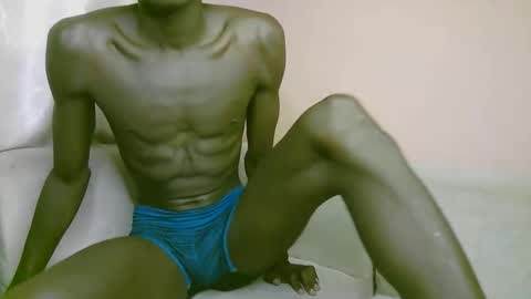 Snapshot of royalty254 chatting on 03/26/26, 07:36 royalty254 online show from 03/26/26, 07:36