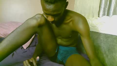 Snapshot of royalty254 chatting on 04/06/26, 03:02 royalty254 online show from 04/06/26, 03:02