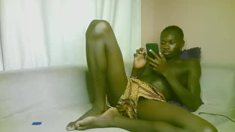 Snapshot of royalty254 chatting on 05/01/26, 08:24 royalty254 online show from 05/01/26, 08:24