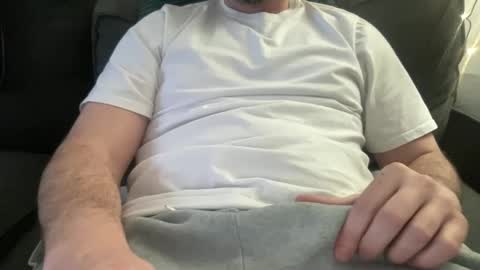 Snapshot of roythegil chatting on 02/21/25, 10:37 roythegil online show from 02/21/25, 10:37