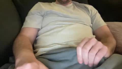 Snapshot of roythegil chatting on 02/21/26, 12:00 roythegil online show from 02/21/26, 12:00