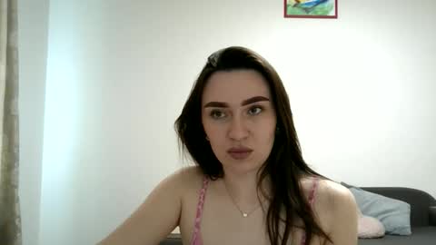 Snapshot of roza05x chatting on 05/13/26, 10:12 Roza05x online show from 05/13/26, 10:12