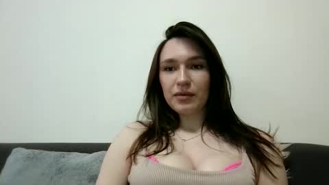 Snapshot of roza05x chatting on 05/24/26, 09:25 Roza05x online show from 05/24/26, 09:25