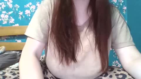 Snapshot of roza1999 chatting on 01/18/25, 02:47 ALISE LidaL online show from 01/18/25, 02:47