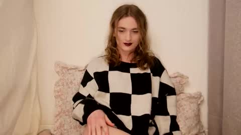 Rose  online show from 03/21/26, 09:18