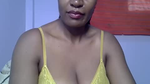 Snapshot of rozie34 chatting on 03/04/26, 09:04 rozie34 online show from 03/04/26, 09:04