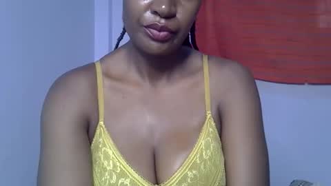 Snapshot of rozie34 chatting on 03/11/26, 01:17 rozie34 online show from 03/11/26, 01:17