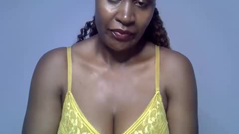 Snapshot of rozie34 chatting on 04/03/26, 12:08 rozie34 online show from 04/03/26, 12:08