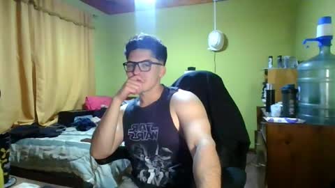 Snapshot of rpaulo25 chatting on 05/15/26, 05:36 rpaulo25 online show from 05/15/26, 05:36