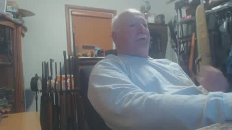 Snapshot of rpm12668467 chatting on 12/16/24, 01:31 rpm12668467 online show from 12/16/24, 01:31